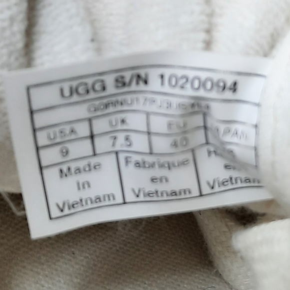 UGG CLAUDI Lace up Sneaker White 9 - Picture 7 of 7